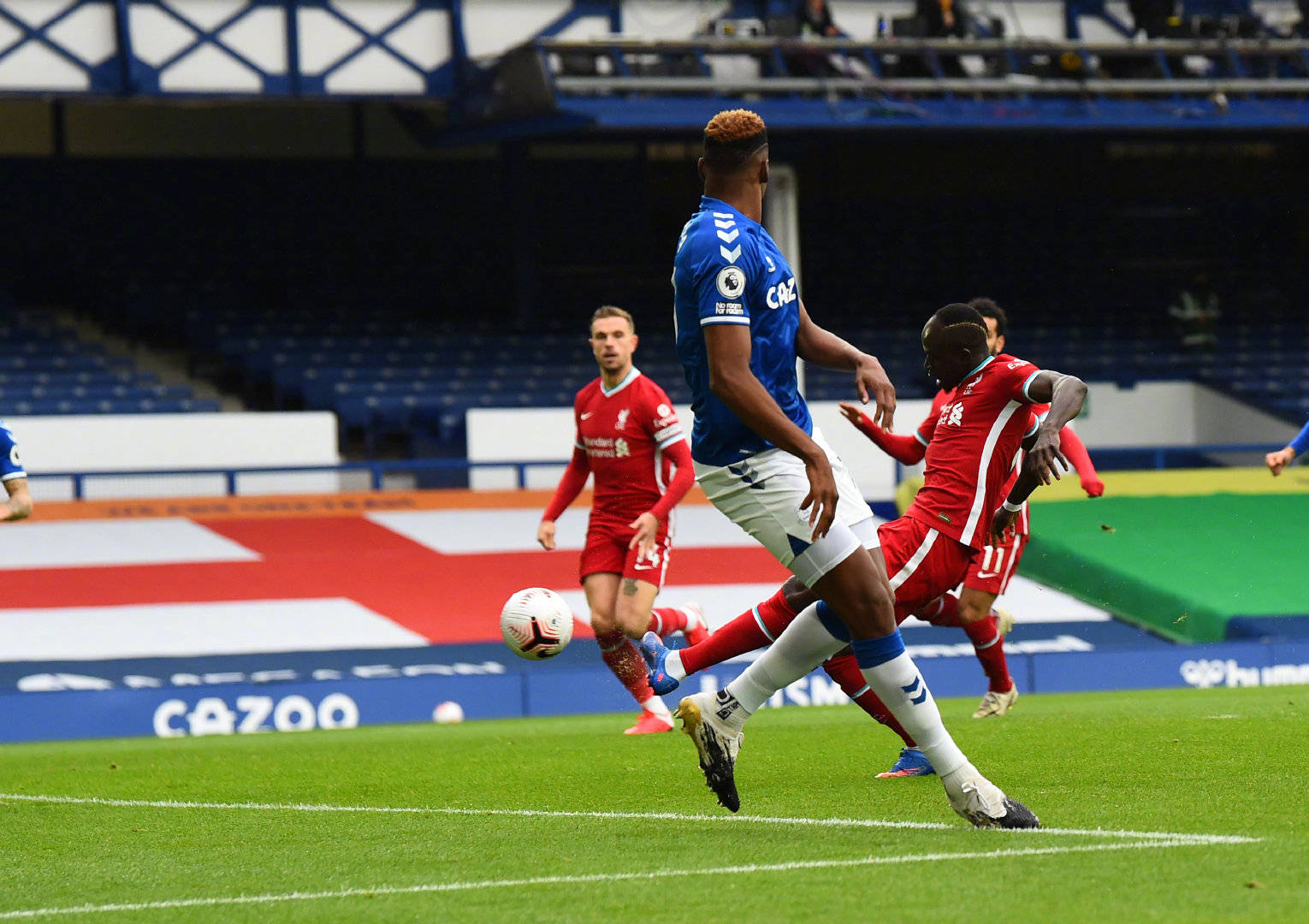 战术适配以 战术适配以