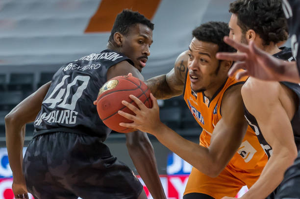 比赛中有所 比赛中有所